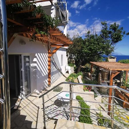 Apartments By The Sea Mimice, Omis - 14230 Exterior photo